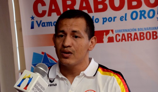 Gobierno Bolivariano recibió a triunfadora del Mundial de Lucha  