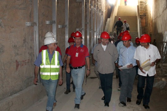 Ameliach inspecciona obras del Metro y anuncia culminación de trabajos en avenida Bolívar