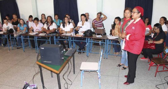 Jonadas de talleres para docentes EB Luis Betancourt y Galindez