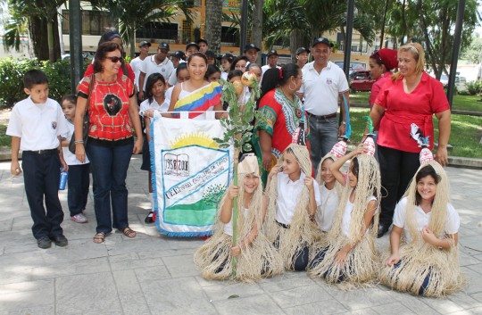 conmemoracion dia resistecia indigena plaza Bolivar Naguanagua