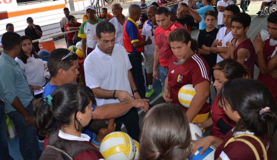 Gobernación entregó implementos a Escuelas de Iniciación Deportiva