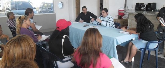 Voceros de Consejos comunales de Miguel Peña  se reunieron con Presidente del IVEC