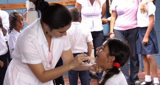 Gobernación lleva “La Salud Va a la Escuela”  a mil 200 planteles carabobeños