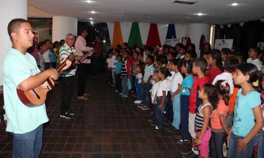 Huáscar Barradas y OSC acompañarán Concierto de coros infantiles este sábado