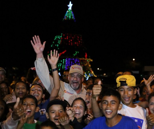 Gobierno de Carabobo hizo brillar Navidad en Parque Recreacional Sur