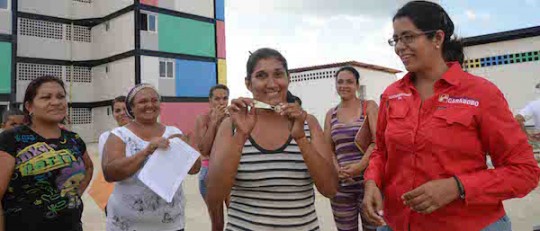 Gobierno Bolivariano reivindicó a familias que vivían en “Pipotes de la Muerte”