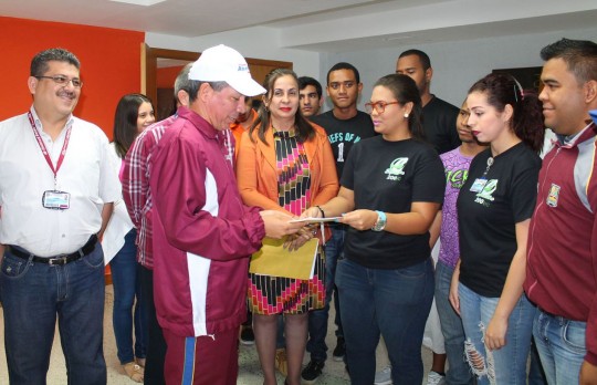 Gobernación financiará Cursos de Nivelación y Avance a mil 500 estudiantes de UC