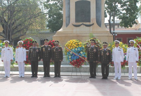 Con unión cívico militar conmemoró 233 años del Natalicio del Libertador en Carabobo