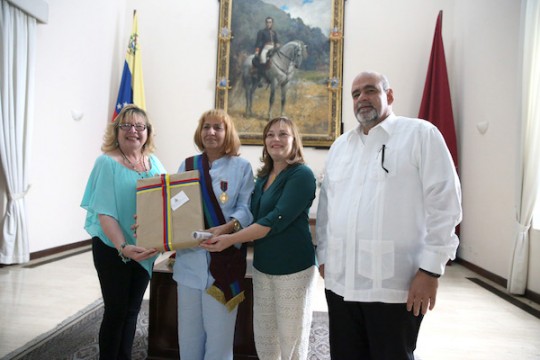 Otorgamos “Orden Sol de Carabobo” a Cónsul de Cuba Ileana Olimpia Capote