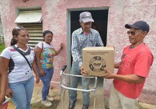 Beneficiamos más de 5 mil familias  en Libertador con cajas CLAP